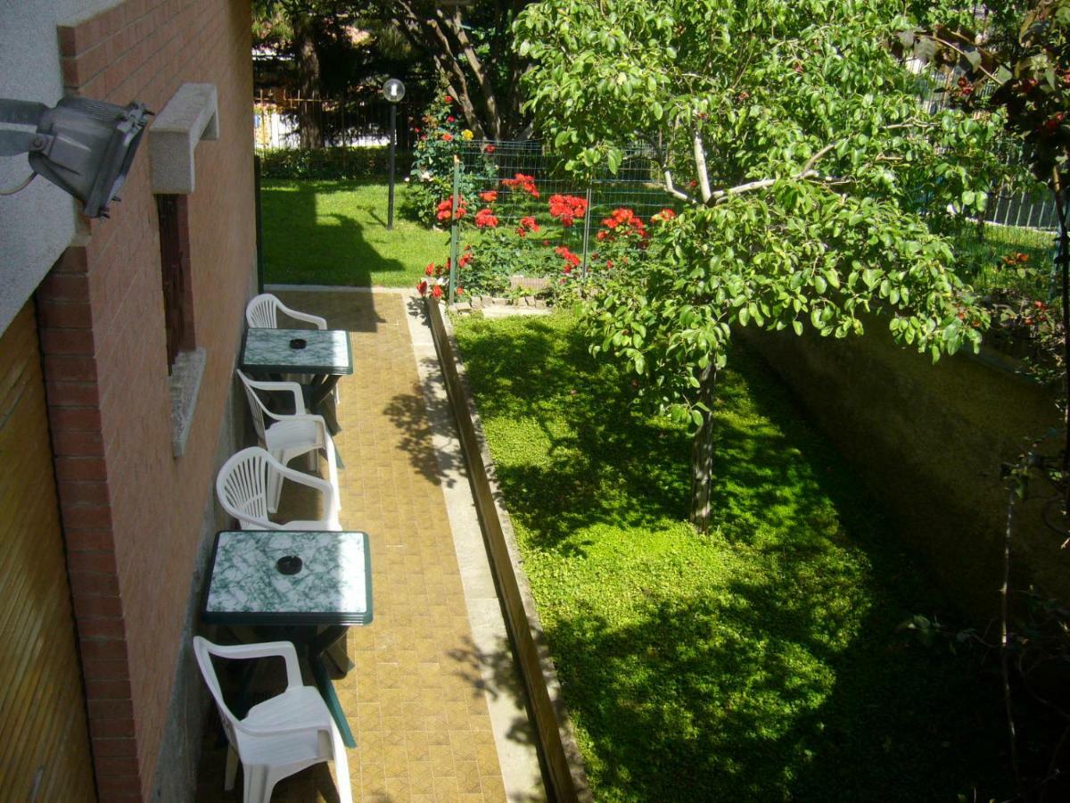 Le Gardenie Da Fil Bed & Breakfast Bordighera Ngoại thất bức ảnh